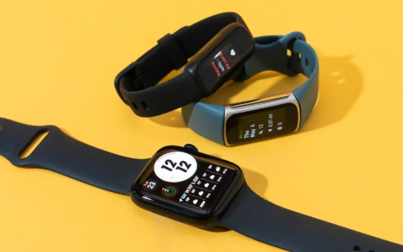 Best Fitness Trackers for Men in 2025 