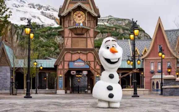 Disney Unveils Free-Roaming Olaf Robot for Hong Kong and Paris Parks – Launching Early 2026 