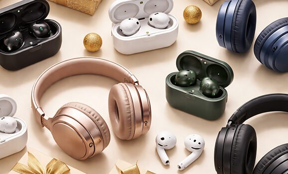 Best Earbuds & Headphones to Gift 