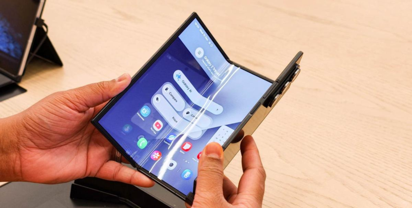 The 3.9mm Durability Test: Does The World’s Thinnest Foldable Snap Under Pressure?