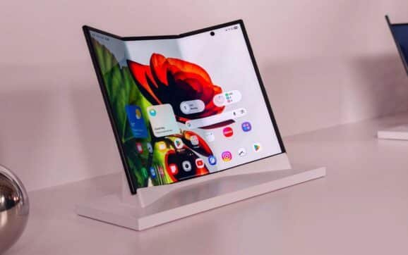 The Day Zero review: Samsung Galaxy Z Trifold. 