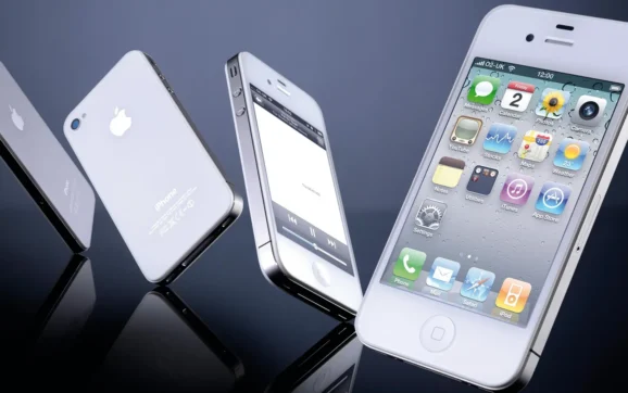 The iPhone 4 is the Classic Camera Phone Retro Lovers Can’t Get Enough Of — But Don’t Skip These Security Tips. 