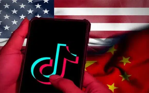 TikTok Faces Major US Outage After Ownership Transition.  