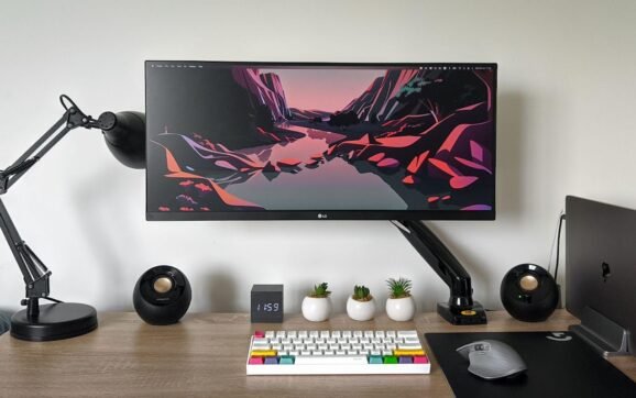 Minimalist Gadget Setup for Productivity 