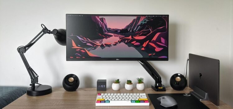 Minimalist Gadget Setup for Productivity