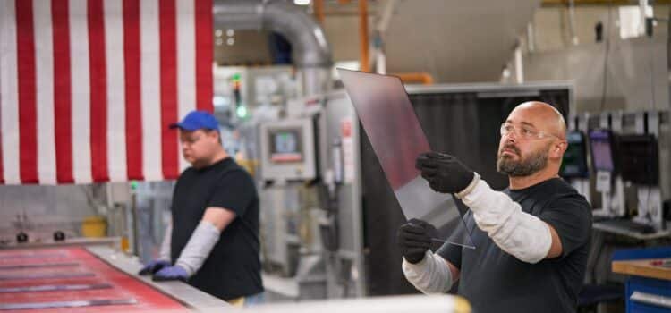 Apple Expands US Manufacturing With New Supplier Partnerships