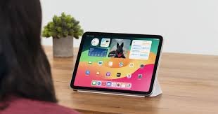 Apple Adds Eye Control to Mac With New Accessibility Update