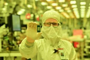 Intel Begins 18A Risk Production as Panther Lake Wafers Reach Arizona Fab 