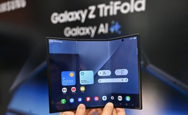 Samsung Trifold Demand Spikes as Premium Device Segment Accelerates