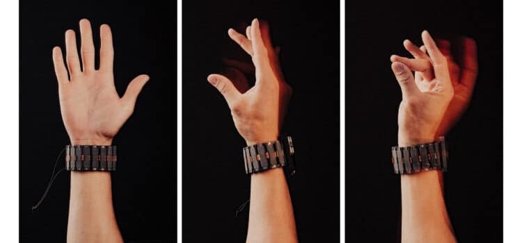 Meta Unveils Neural Wristband Width 98% Gesture Accuracy
