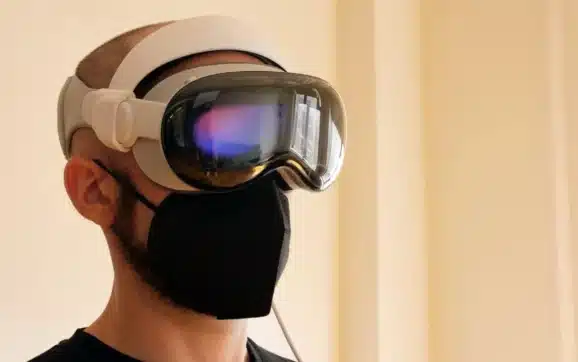 Samsung AR vs Apple Vision After Latest Updates