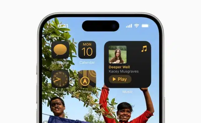 Users Delay Device Upgrades as AI Features Show Limits